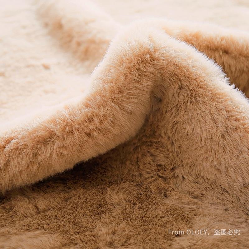 Super Soft Cozy Antiskid Fluffy Bear Shape Rug Carpet