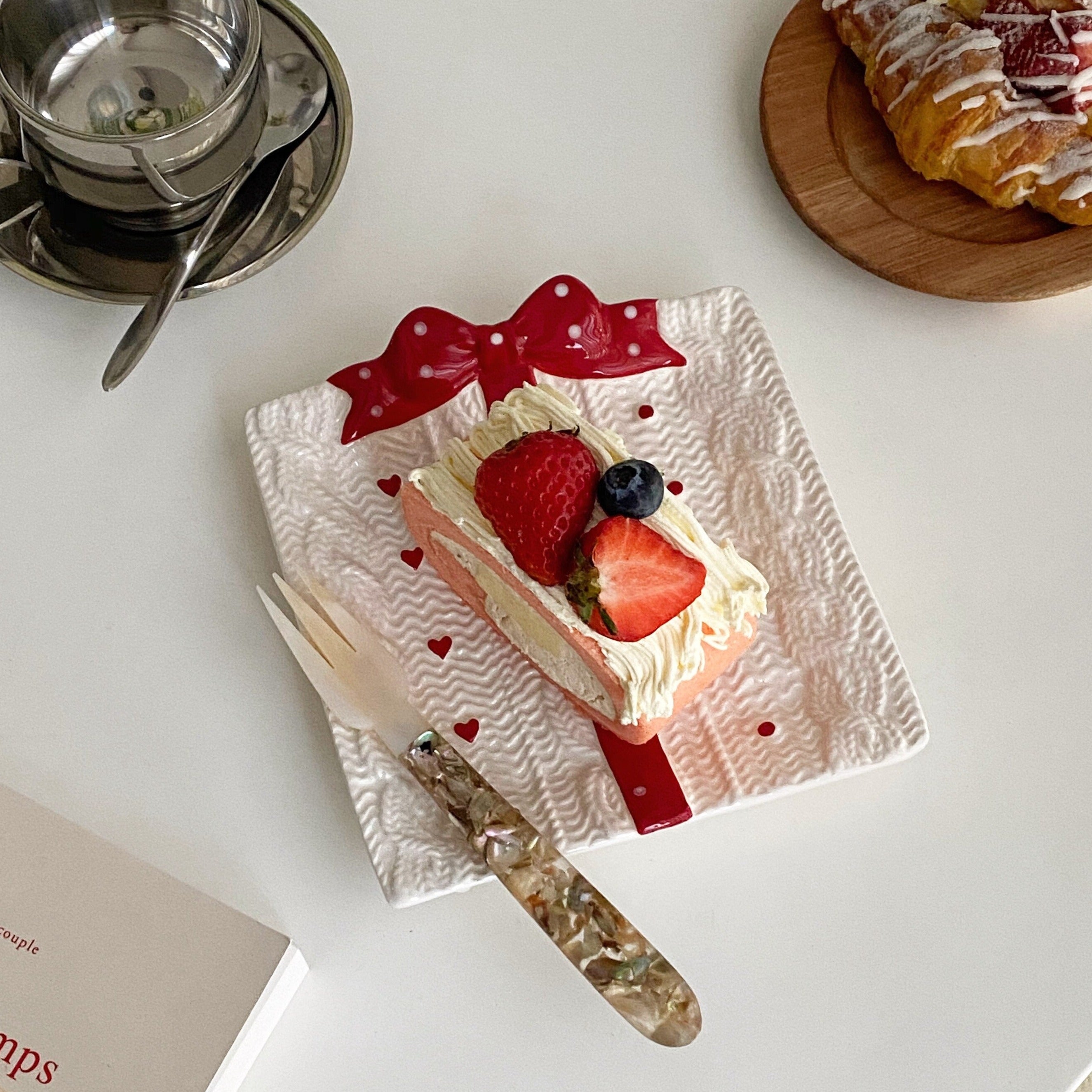 Cute Red Ribboned Gift Shape Ceramic Dessert Plate