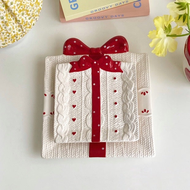 Cute Red Ribboned Gift Shape Ceramic Dessert Plate
