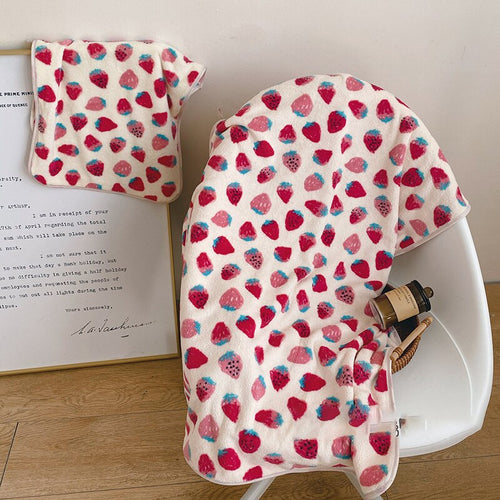 Cute Strawberry Pattern Soft Cozy Coral Fleece Towel & Blanket Set - Peachymart