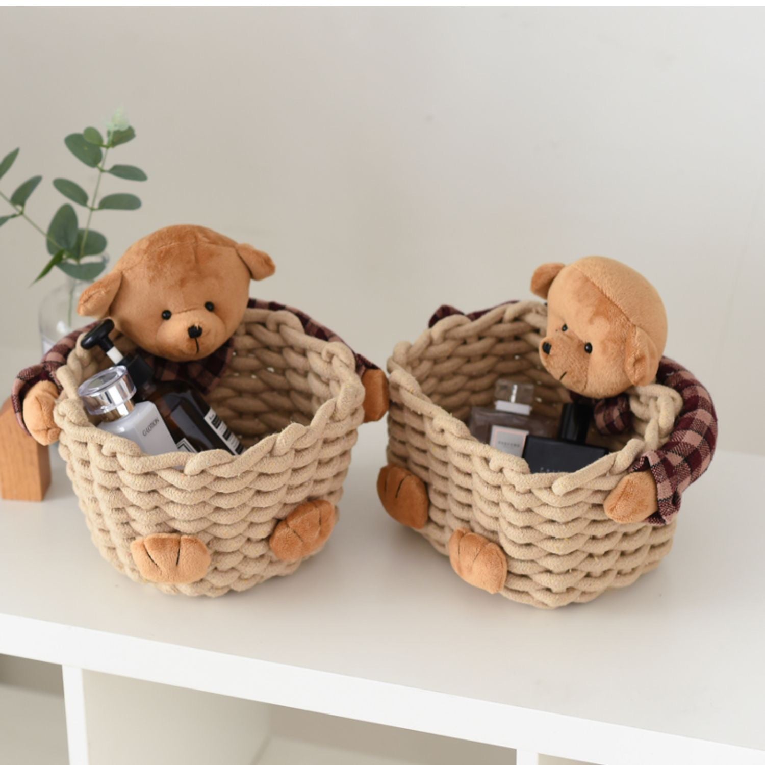 Cute Teddy Bear Hugging Mini Storage Basket Organizer - Peachymart